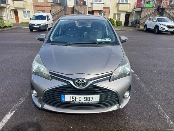 Toyota Yaris Hatchback, Petrol, 2015, Beige