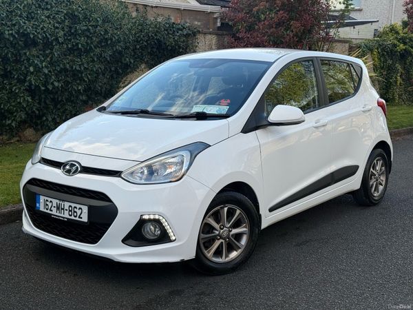 Hyundai i10 Hatchback, Petrol, 2016, White