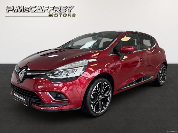 Renault Clio Hatchback, Petrol, 2019, Red