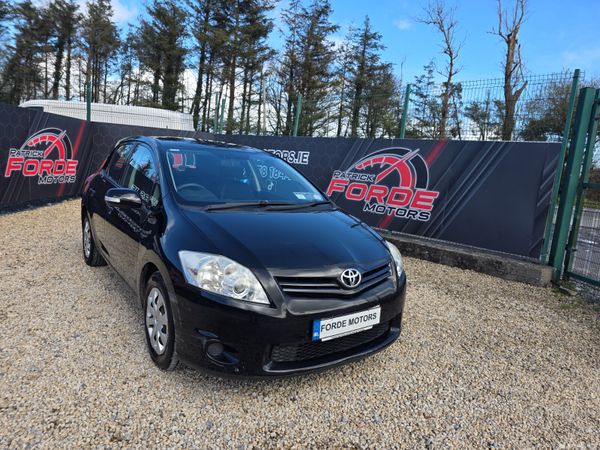 Toyota Auris Hatchback, Petrol, 2011, Black