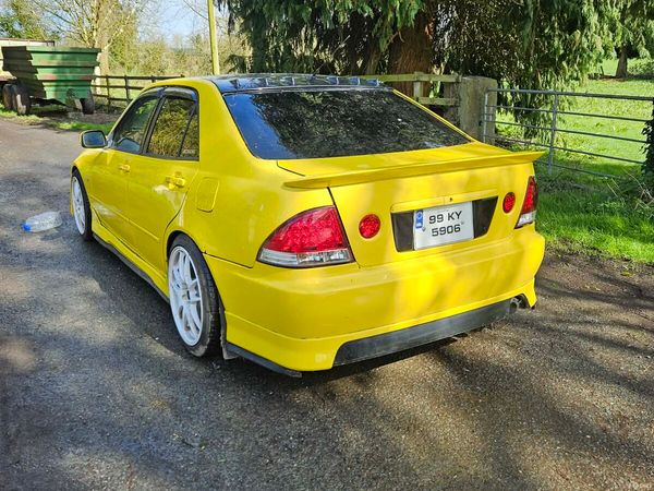 Toyota Altezza Saloon, Petrol, 1999, White