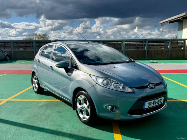 Ford Fiesta Hatchback, Petrol, 2009, Blue