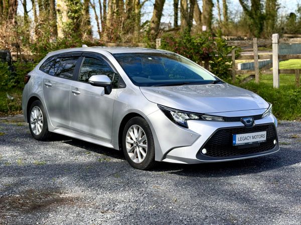 Toyota Corolla Estate, Petrol Hybrid, 2022, Silver