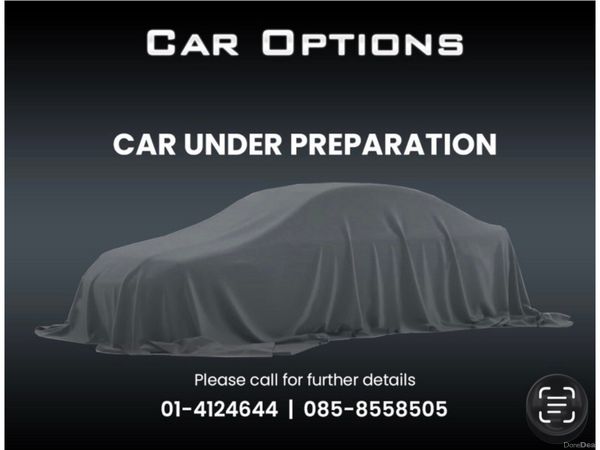 Volkswagen Polo Hatchback, Petrol, 2014, White