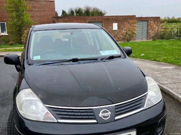 Nissan Tiida Hatchback, Petrol, 2008, Black
