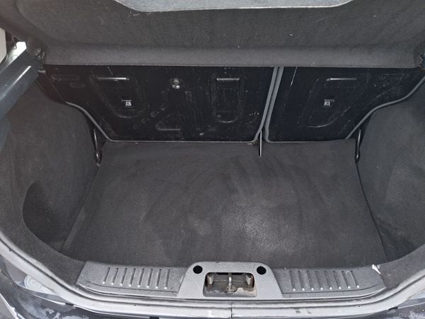 Ford Fiesta Hatchback, Petrol, 2009, Black