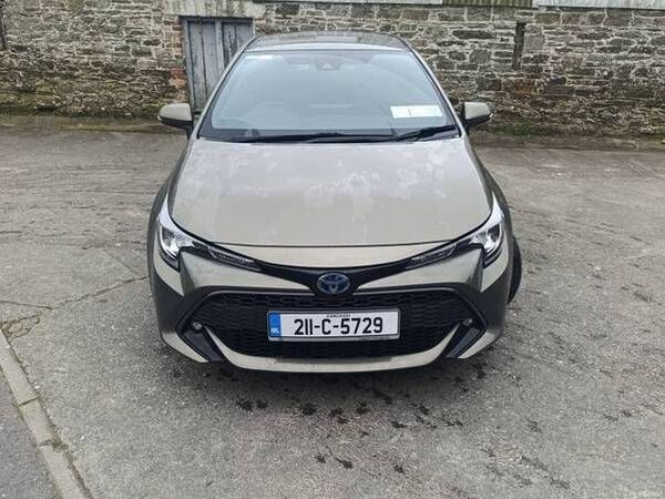 Toyota Corolla Hatchback, Petrol Hybrid, 2021, Green
