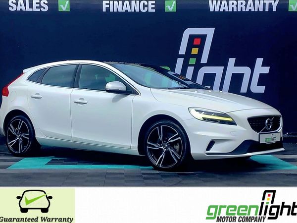 Volvo V40 Hatchback, Petrol, 2016, White