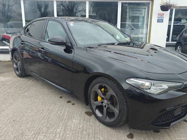 Alfa Romeo Giulia Saloon, Diesel, 2018, Black