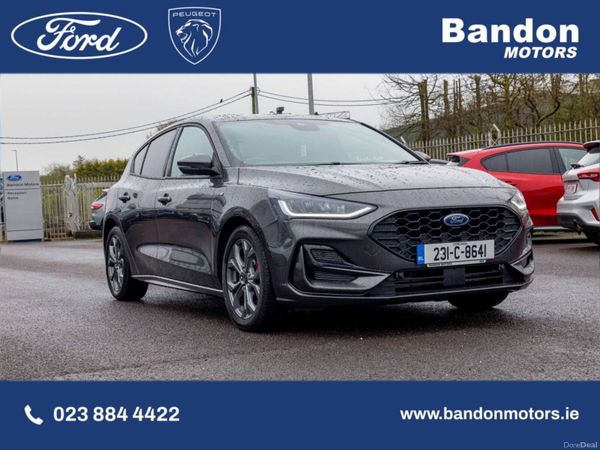 Ford Focus Hatchback, Petrol, 2023, Grey