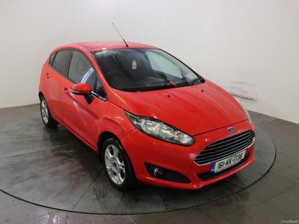 Ford Fiesta Hatchback, Petrol, 2016, Red
