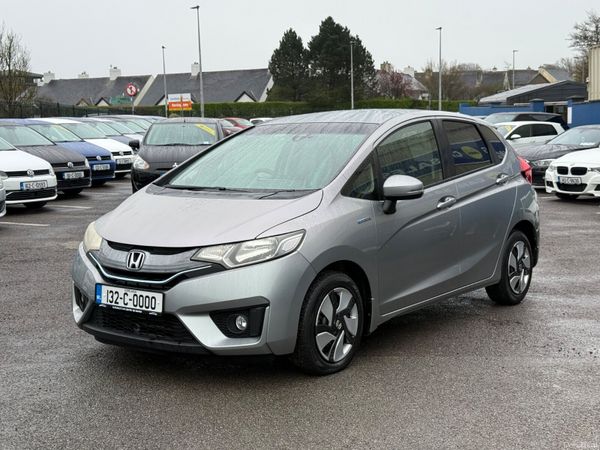 Honda Fit Hatchback, Petrol Hybrid, 2013, Silver