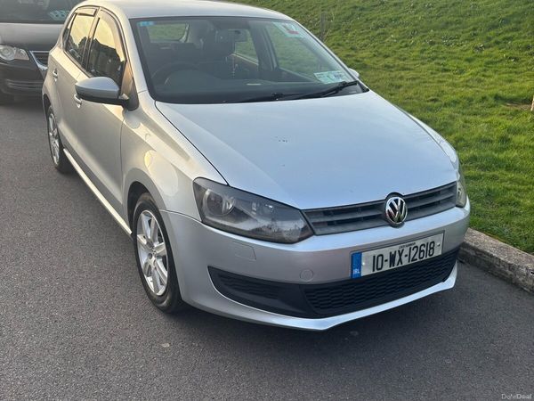 Volkswagen Polo Hatchback, Petrol, 2010, Silver