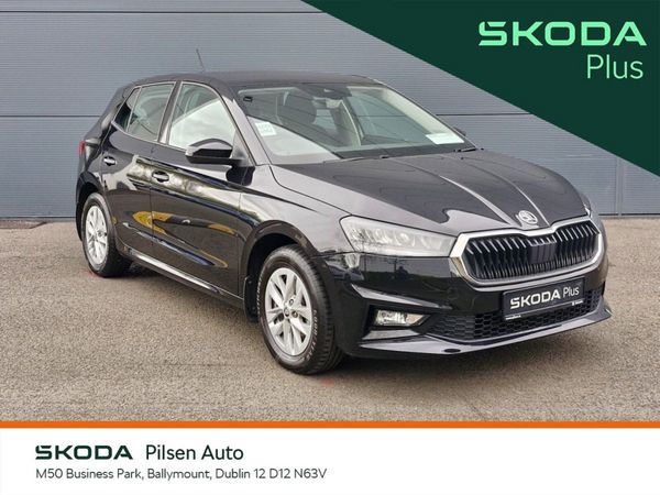 Skoda Fabia Hatchback, Petrol, 2023, Black