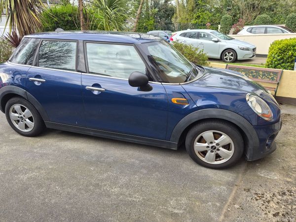 Mini One Estate/Jeep, Diesel, 2015, Blue