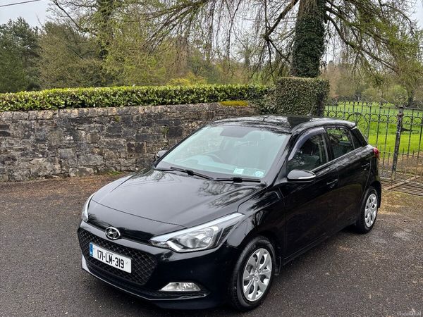 Hyundai i20 Hatchback, Petrol, 2017, Black