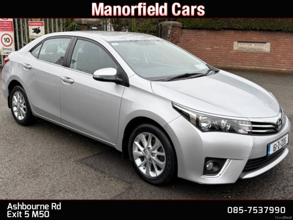 Toyota Corolla Saloon, Petrol, 2016, Silver