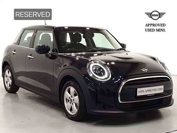 Mini Cooper Hatchback, Petrol, 2024, Black