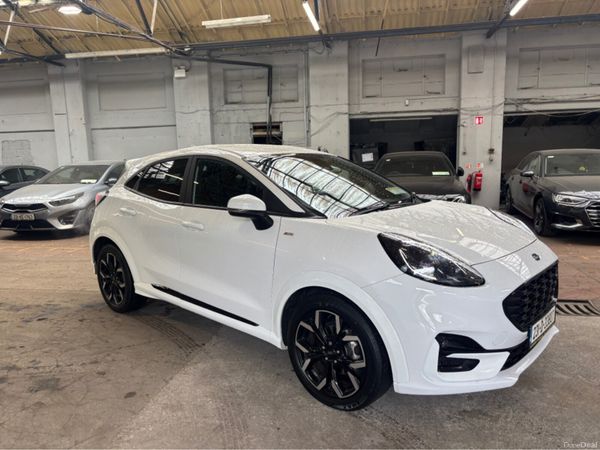 Ford Puma MPV, Petrol, 2023, White
