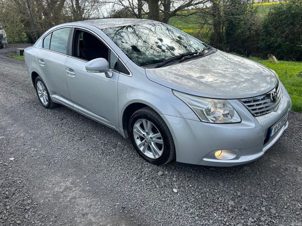 Toyota Avensis Saloon, Diesel, 2010, Silver