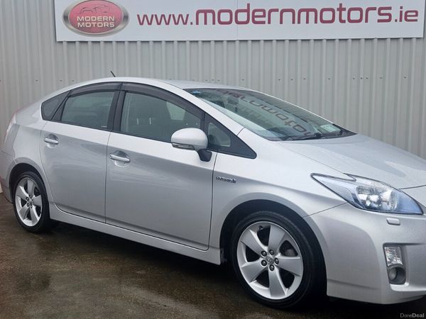 Toyota Prius Hatchback, Petrol Hybrid, 2011, Silver