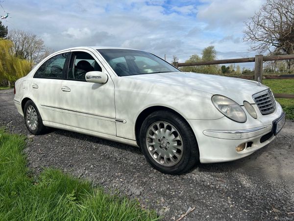Mercedes-Benz E-Class Saloon, Petrol, 2004, White