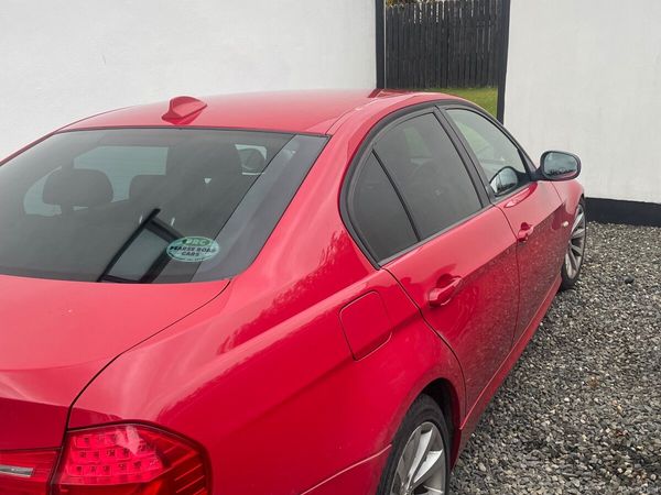 BMW 3-Series Saloon, Diesel, 2009, Red