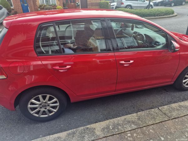 Volkswagen Golf Hatchback, Diesel, 2011, Red