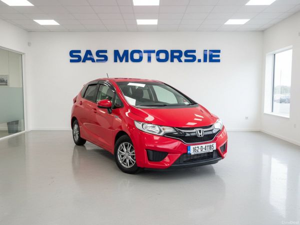 Honda Fit Hatchback, Petrol Hybrid, 2016, Red