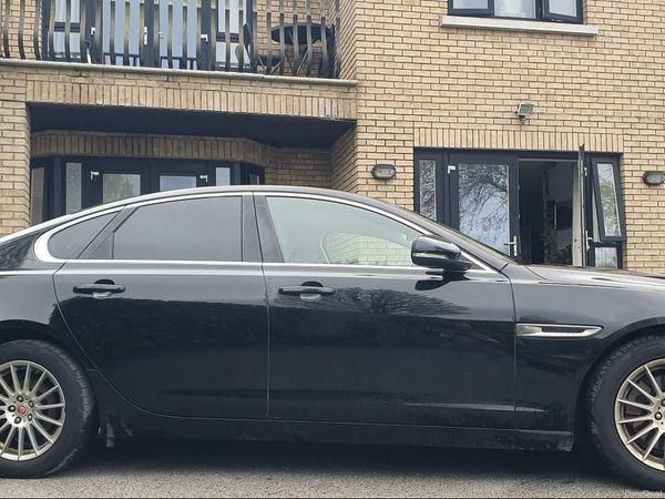 Jaguar XF Saloon, Diesel, 2017, Black