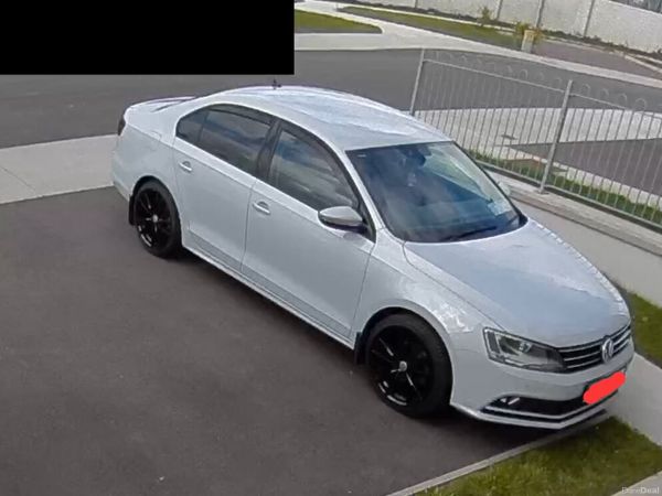 Volkswagen Jetta Saloon, Diesel, 2018, White