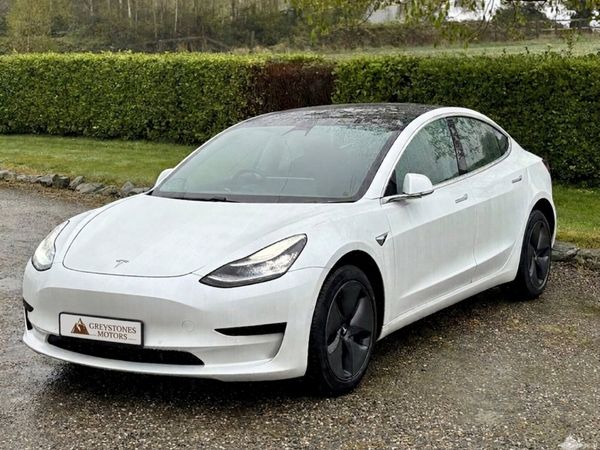 Tesla Model 3 Hatchback, Electric, 2020, White