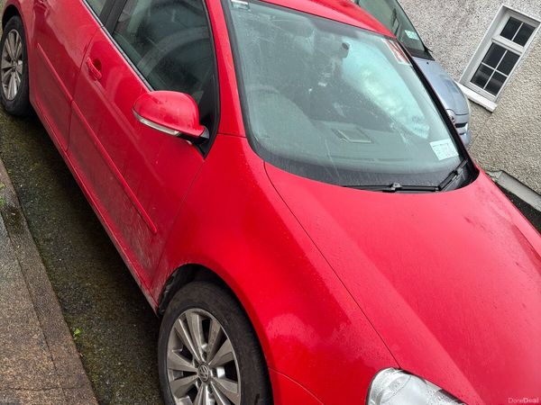 Volkswagen Golf Hatchback, Petrol, 2007, Red