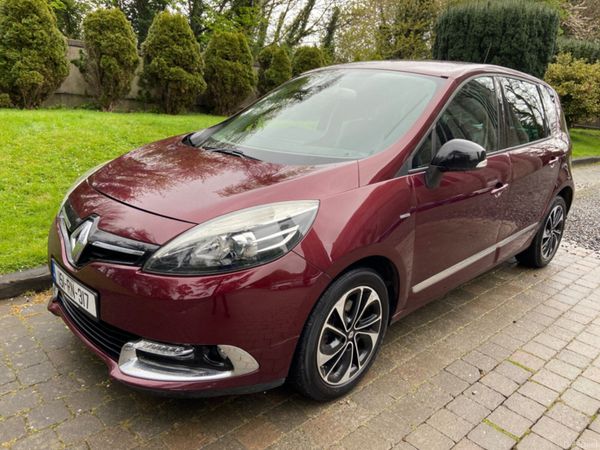 Renault Scenic Hatchback, Diesel, 2015, Red