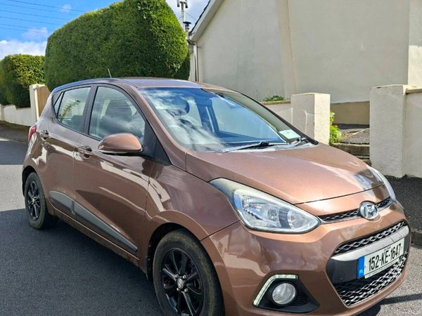 Hyundai i10 Hatchback, Petrol, 2015, Bronze