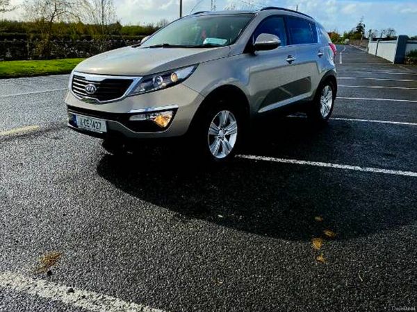 Kia Sportage SUV, Diesel, 2011, Silver