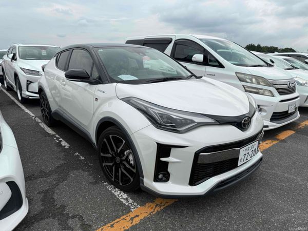 Toyota C-HR SUV, Petrol Hybrid, 2020, White