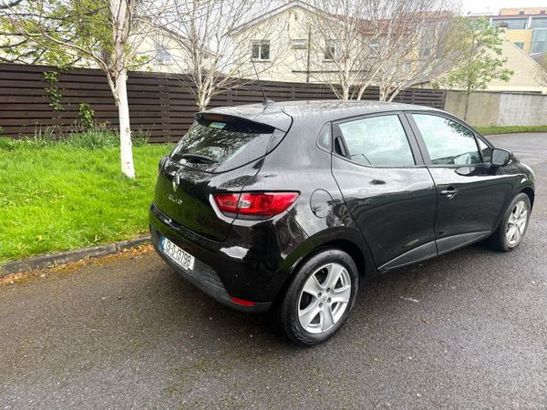Renault Clio Hatchback, Petrol, 2013, Black