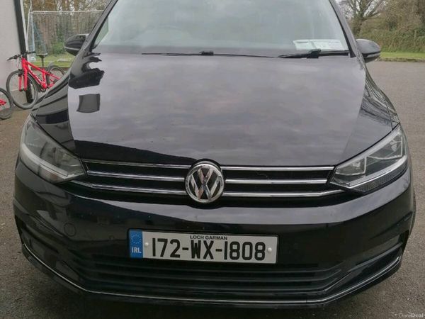 Volkswagen Touran MPV, Petrol, 2017, Black