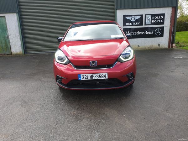Honda Fit Hatchback, Petrol Hybrid, 2022, Red