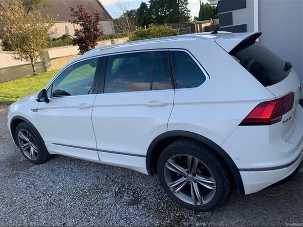 Volkswagen Tiguan SUV, Diesel, 2017, White