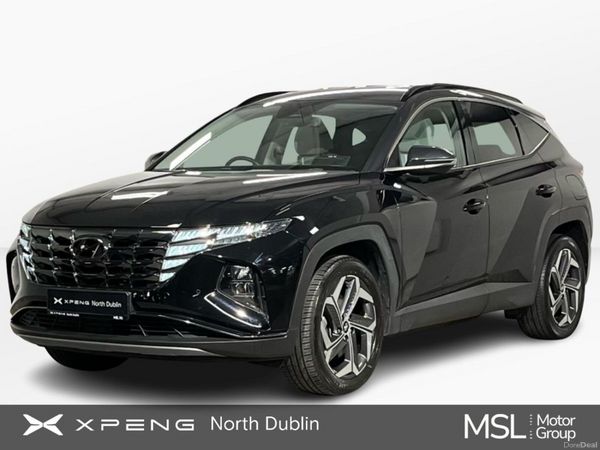 Hyundai Tucson Executive Plus 1.6 PHEV - Reversing