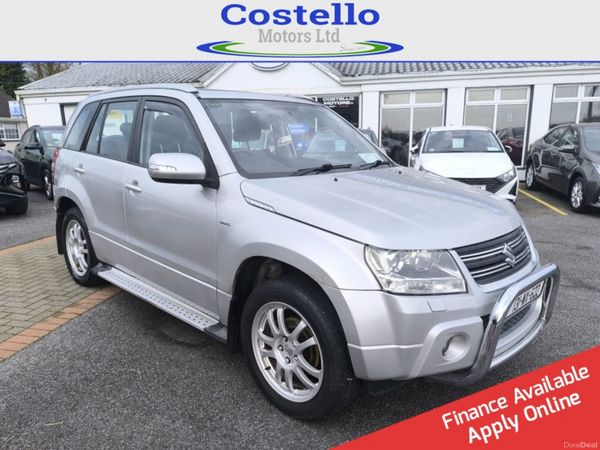 Suzuki Grand Vitara SUV, Diesel, 2013, Silver