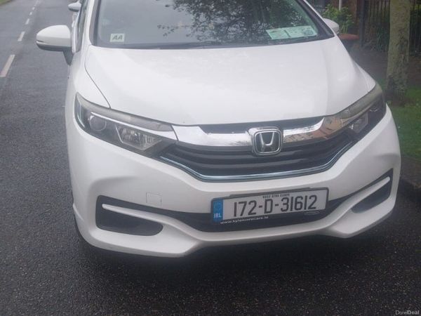 Honda Shuttle MPV, Petrol Hybrid, 2017, White