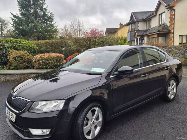 Skoda Octavia Saloon, Diesel, 2016, Black