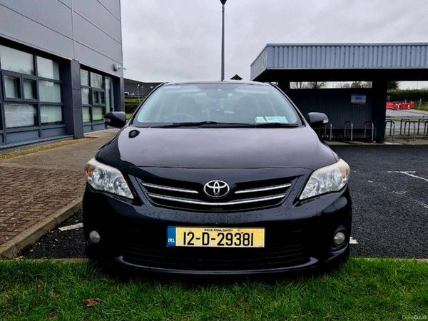 Toyota Corolla Saloon, Diesel, 2012, Black