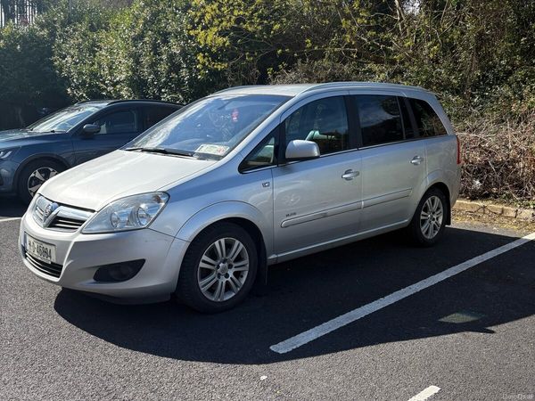 Vauxhall Zafira MPV, Diesel, 2011, Silver