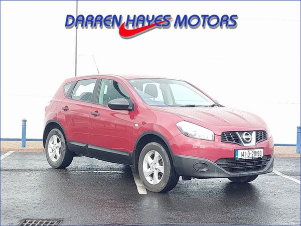 Nissan Qashqai MPV, Diesel, 2014, Red