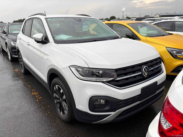 Volkswagen T-Roc SUV, Petrol, 2023, White