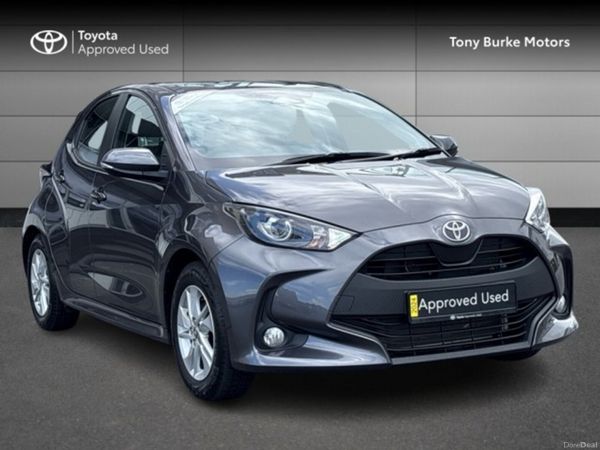 Toyota Yaris Hatchback, Petrol Hybrid, 2024, Grey